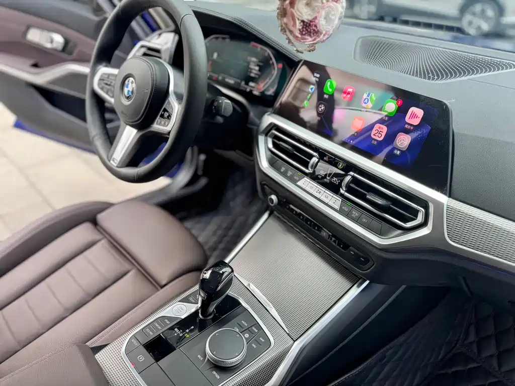 BMW 3 Series 2021 — фото 13