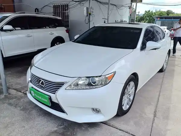 Lexus ES 2014