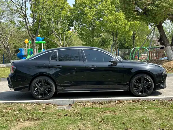 Lynk & Co 03 2019