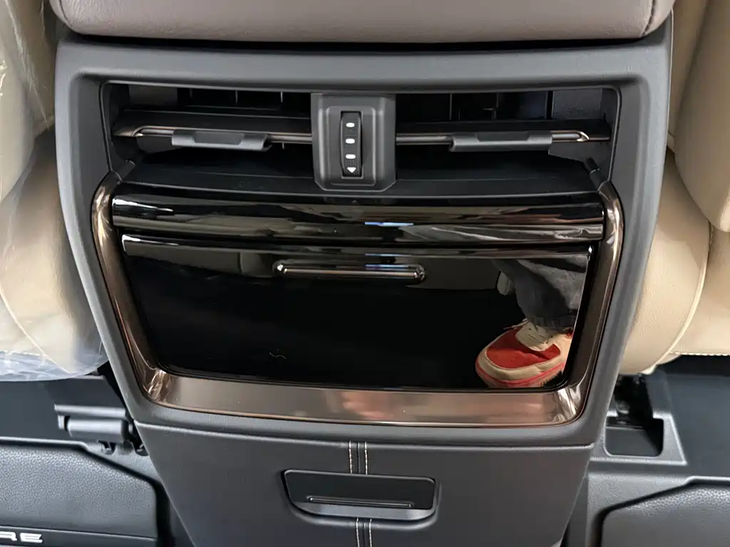 Toyota Vellfire — фото 21