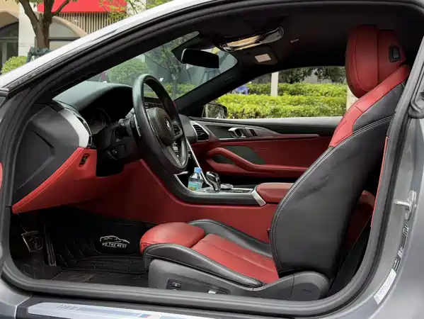 BMW 8 Series 2024