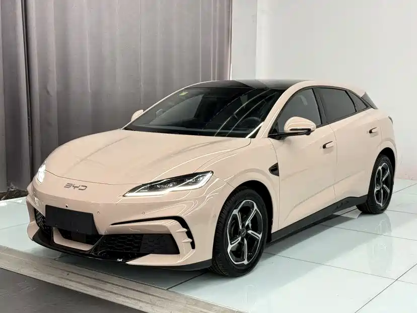 BYD Seal 06GT 2025 — фото 1