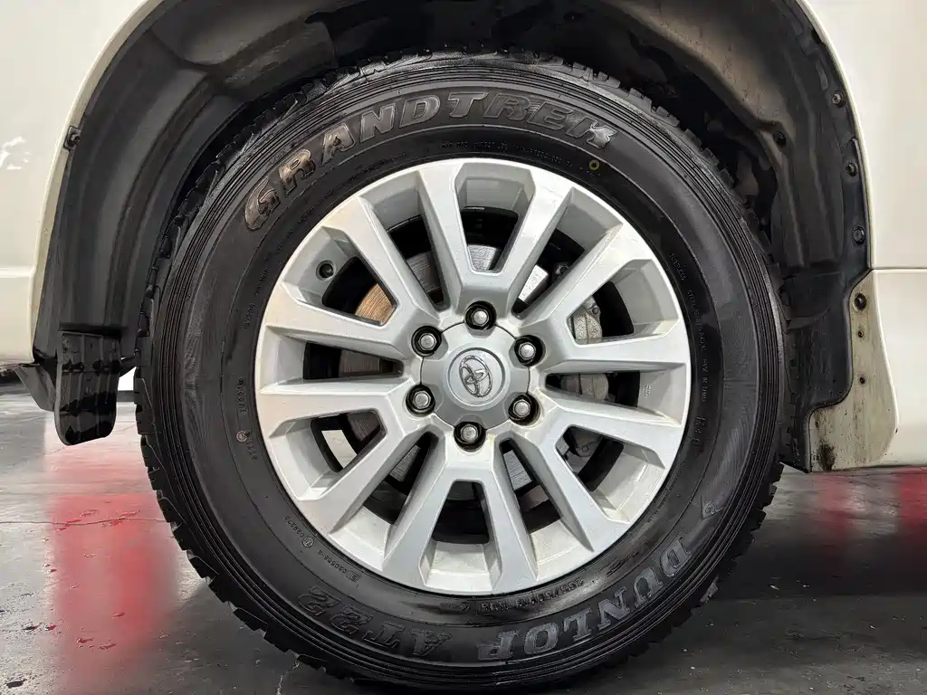 Toyota Prado 2016 — фото 18