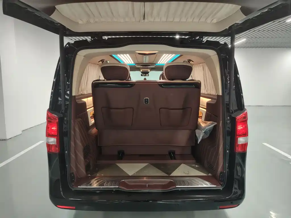 Mercedes-Benz Vito 2021 — фото 12