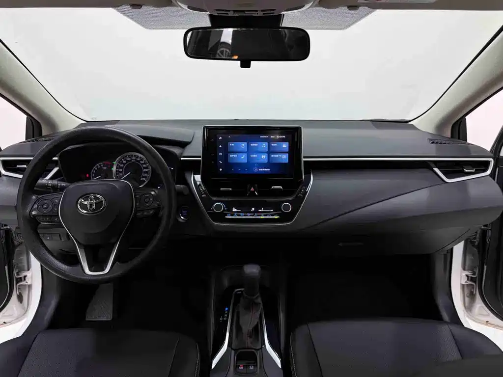 Toyota Corolla 2022 — фото 8