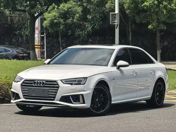 Audi A4L 2020