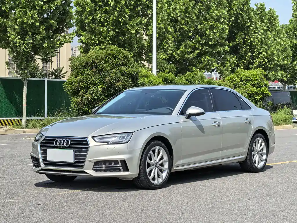 Audi A4L 2019