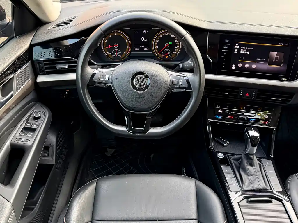 Volkswagen Passat 2020 — фото 3