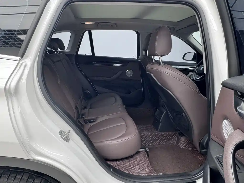 BMW X1 2022 — фото 17
