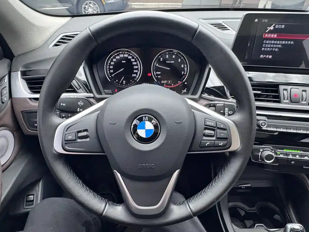 BMW X1 2022 — фото 12