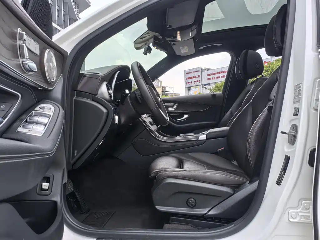 Mercedes-Benz GLC 2020 — фото 10
