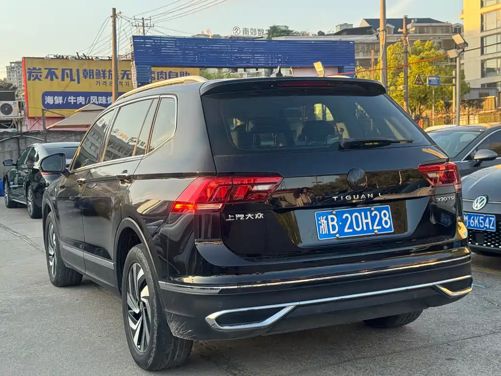 Volkswagen Tiguan L 2022