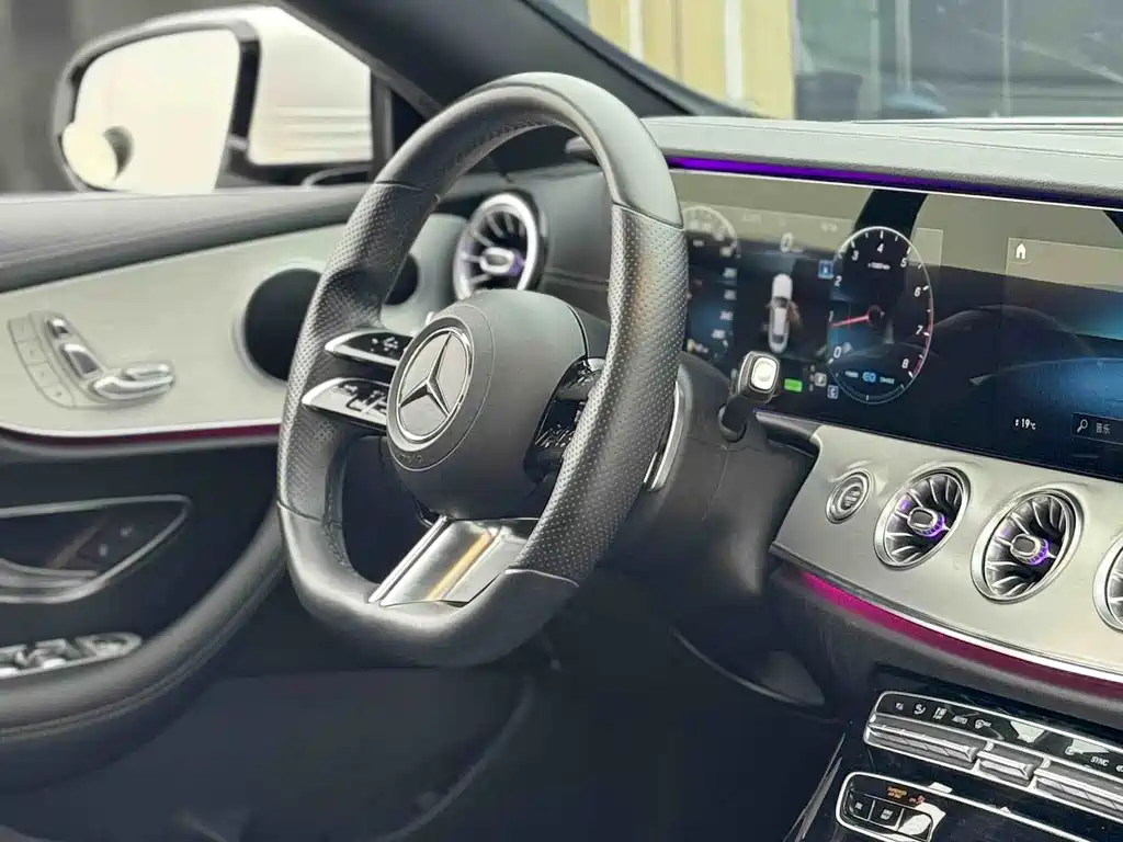 Mercedes-Benz E-Class 2021