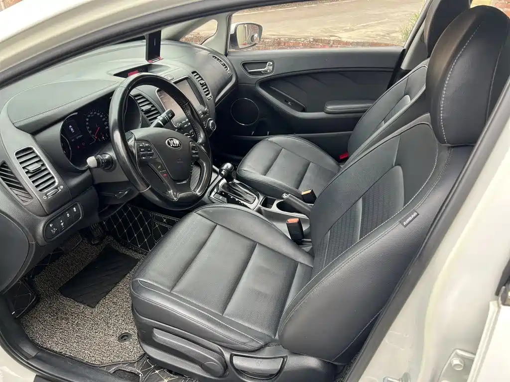 Kia K3 2016