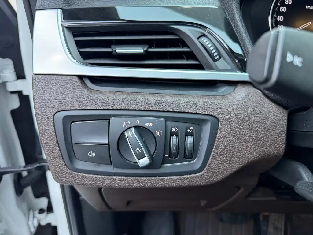 BMW X1 2022 — фото 10