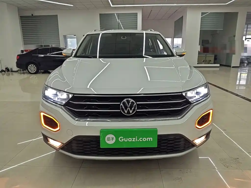 Volkswagen T-Roc 2021 — фото 3
