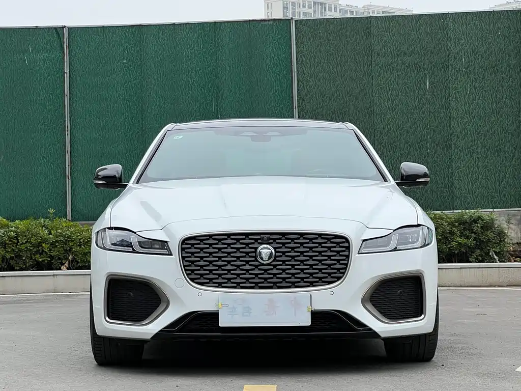 Jaguar XFL 2024 — фото 2