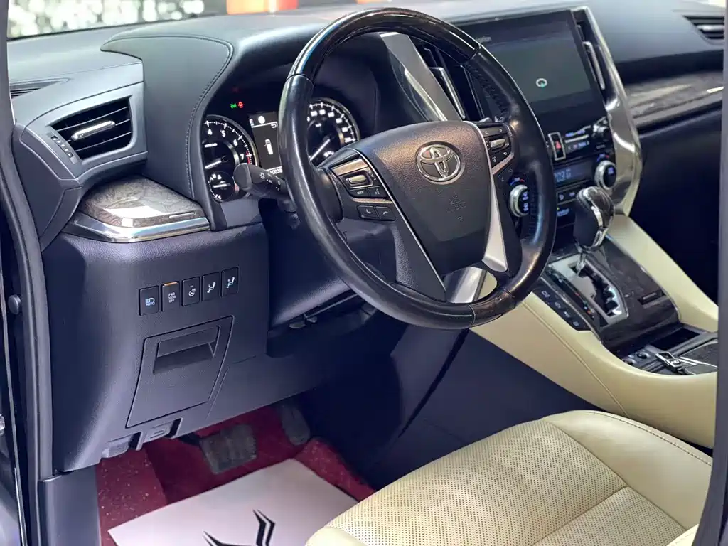 Toyota Alphard 2020 — фото 9