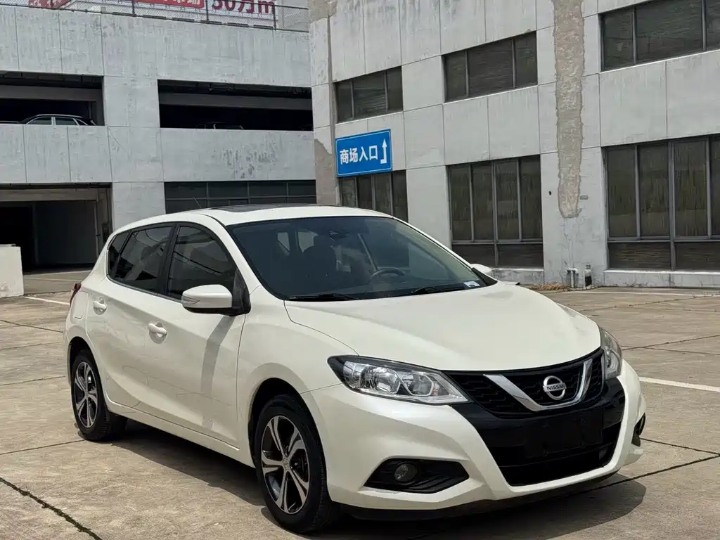 Nissan Tiida 2016