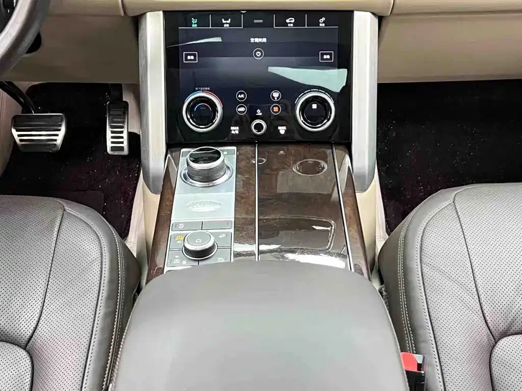 Land Rover Range Rover 2022 — фото 17