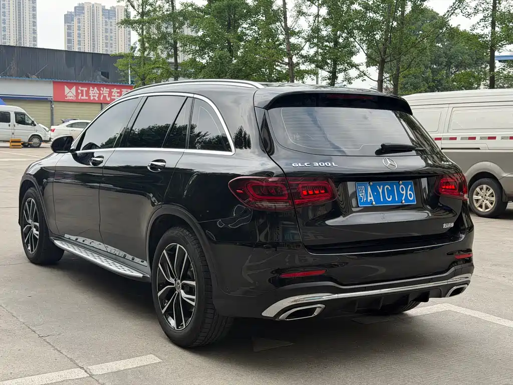 Mercedes-Benz GLC 2021 — фото 19