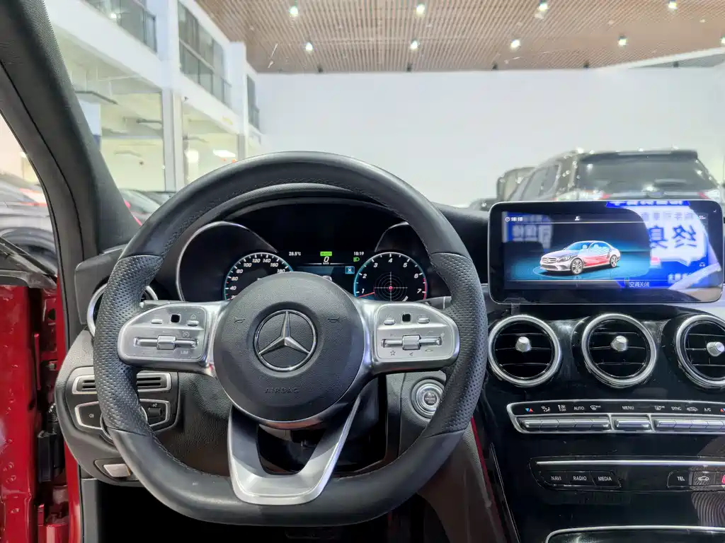 Mercedes-Benz C-Class 2021 — фото 20