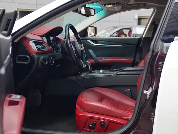 Maserati Ghibli 2016