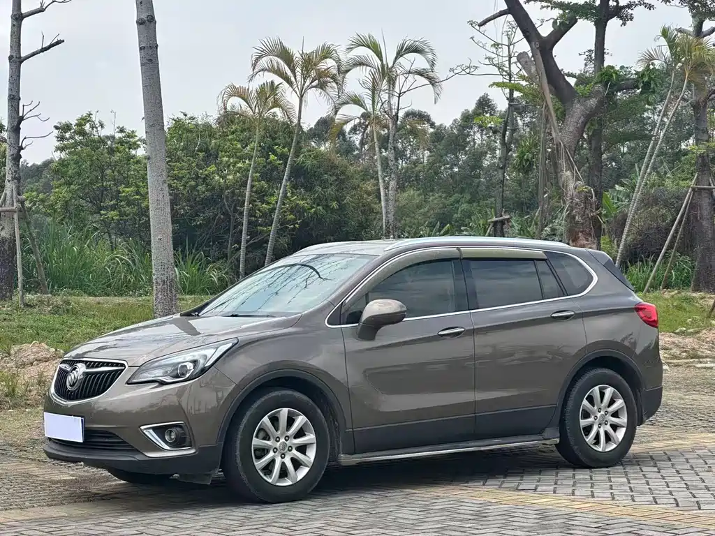 Buick Envision Plus 2019 — фото 1