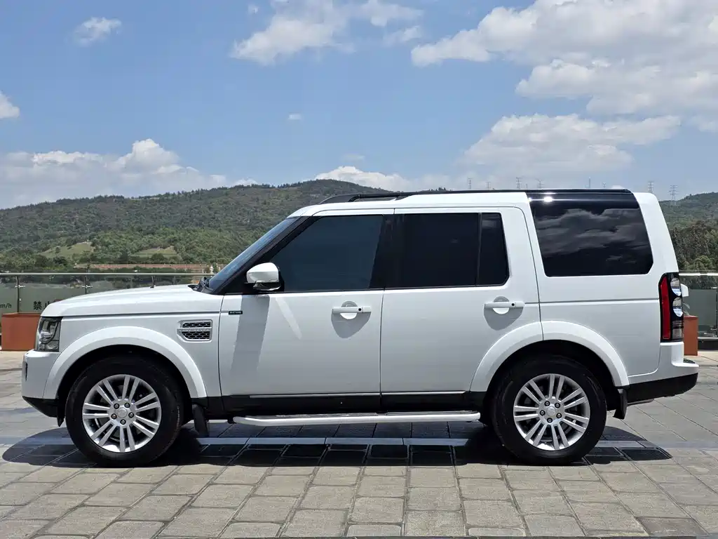 Land Rover Discovery 2015 — фото 4