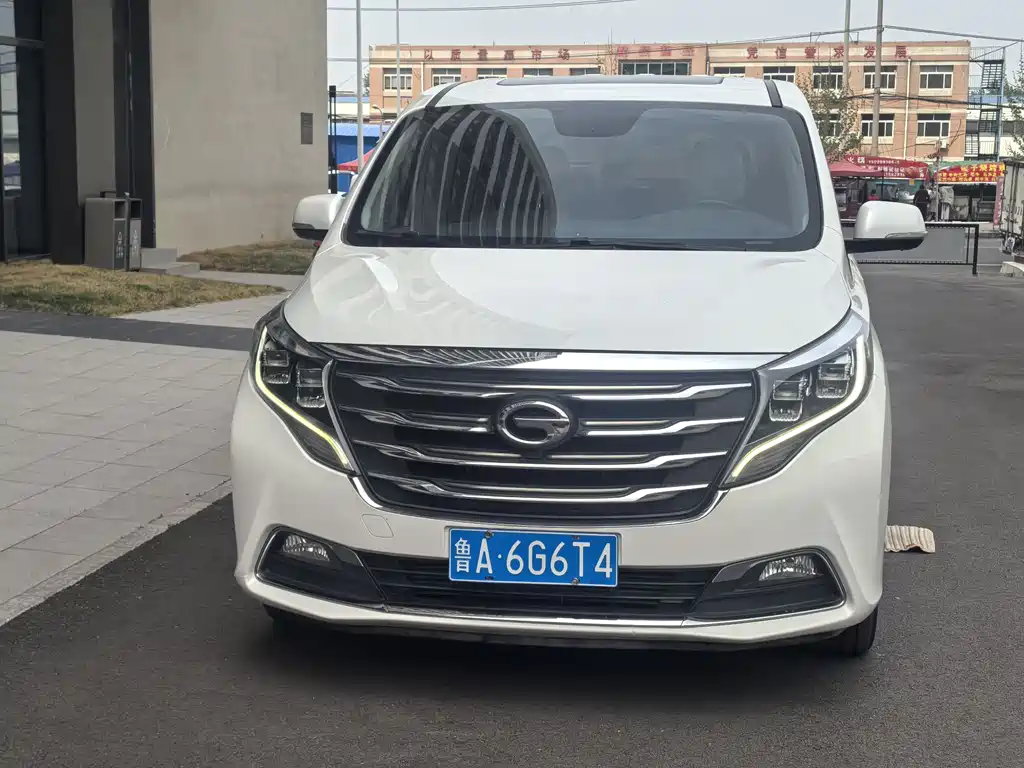 GAC Motor Trumpchi M8 2018 — фото 2