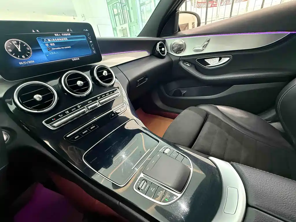 Mercedes-Benz C-Class 2019 — фото 11