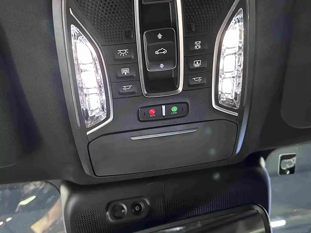GAC Trumpchi GS8 2023 — фото 22