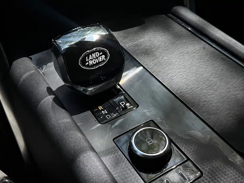Land Rover Discovery 2021 — фото 10