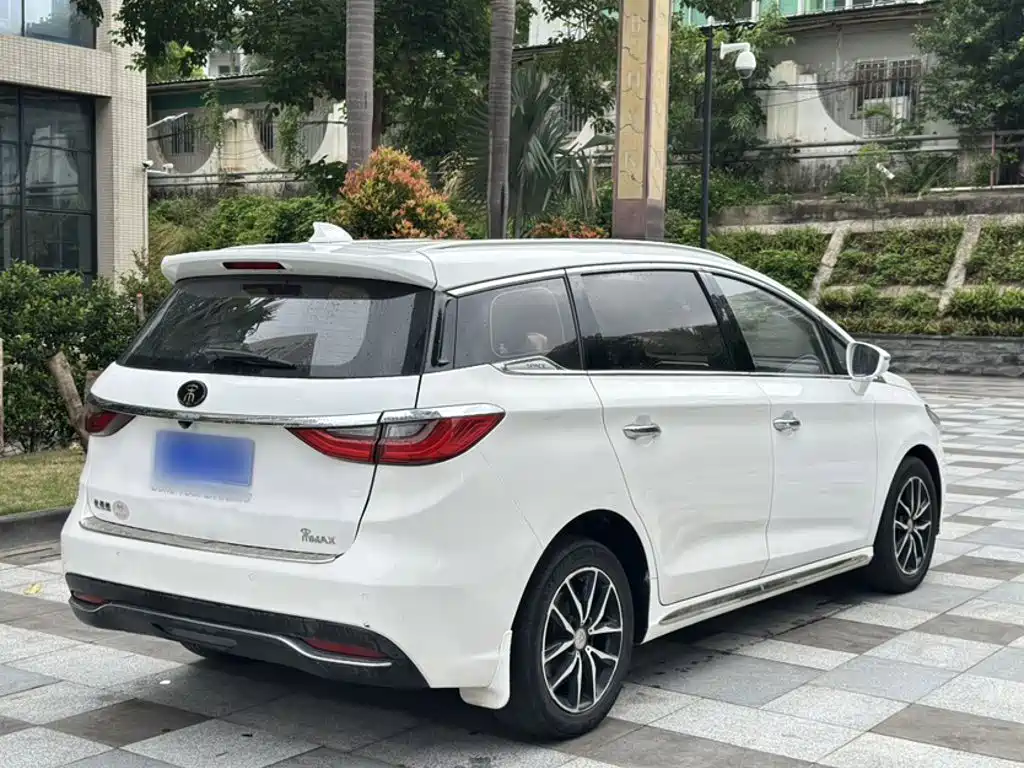 BYD Song MAX 2018 — фото 19