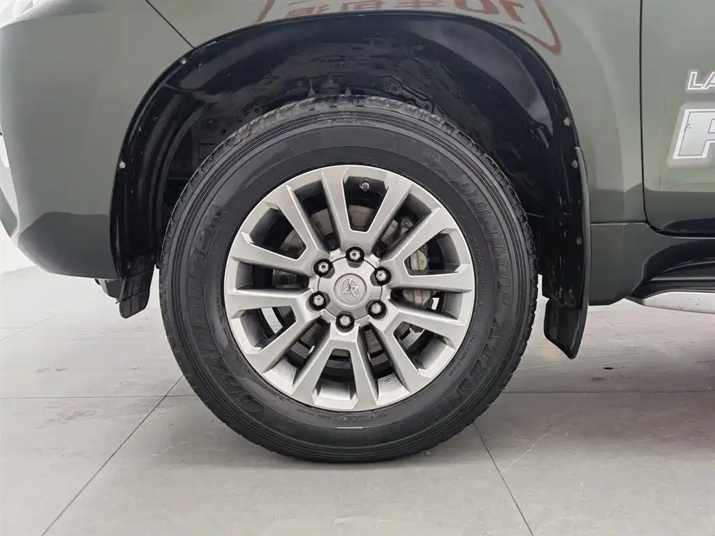 Toyota Prado 2018 — фото 17