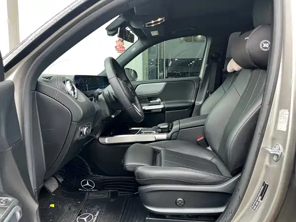 Mercedes-Benz GLB 2021