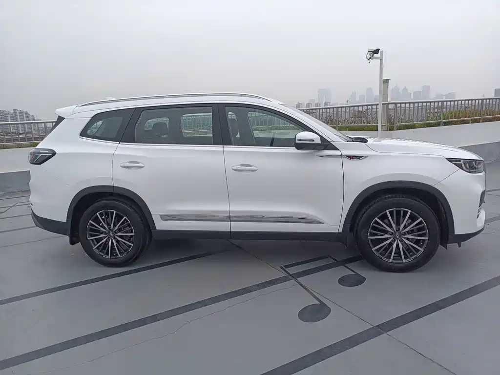 Chery Tiggo 8 PLUS 2022 — фото 5