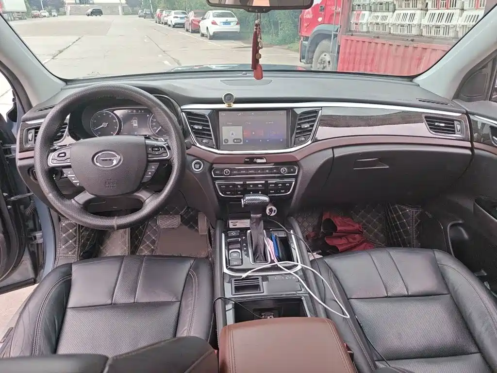 GAC Motor Trumpchi GS8 2019 — фото 13