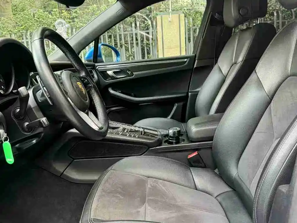 Porsche Macan 2018 — фото 9
