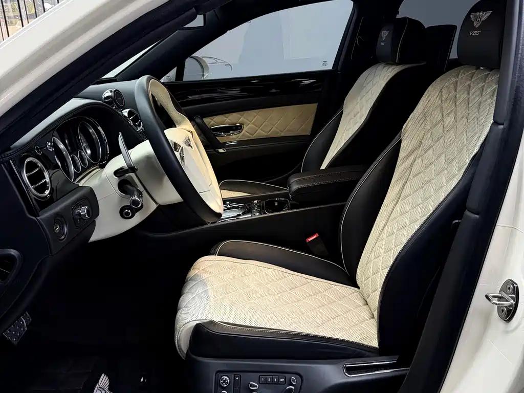 Bentley Flying Spur 2019 — фото 10