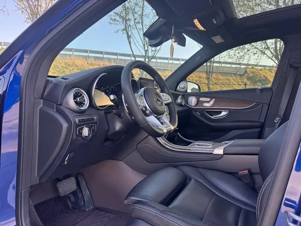 Mercedes-Benz GLC 2019 — фото 12