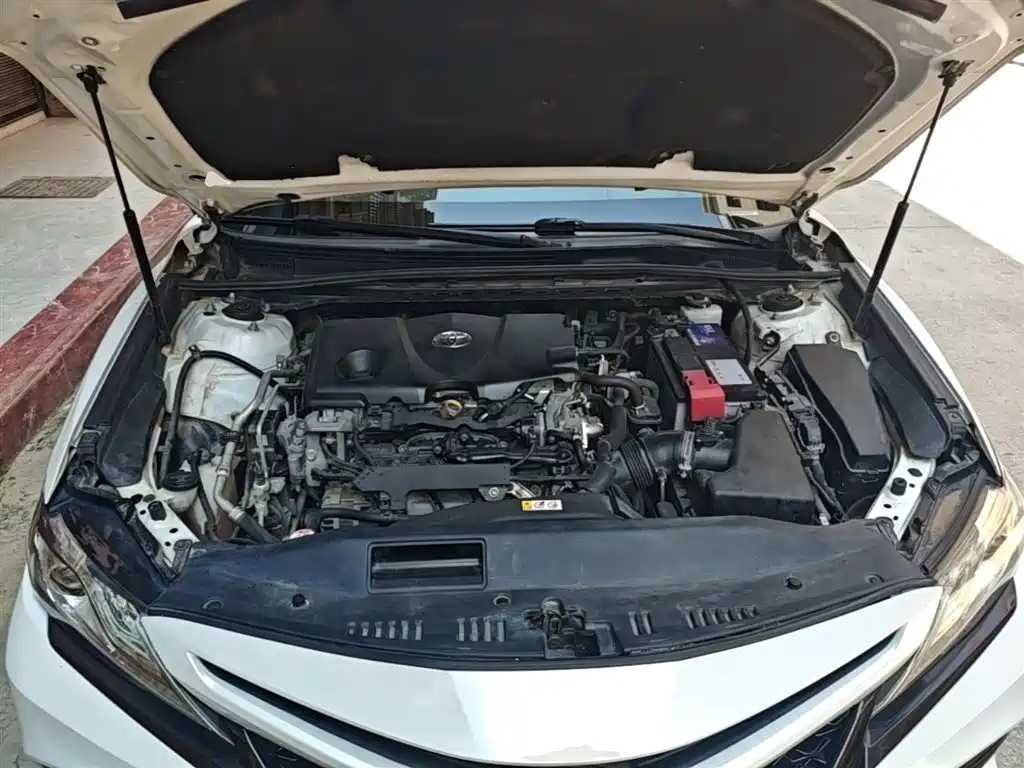 Toyota Camry 2021 — фото 20