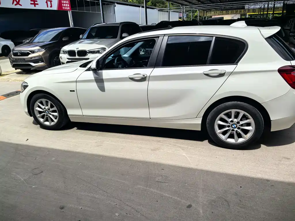 BMW 1 Series 2014 — фото 12
