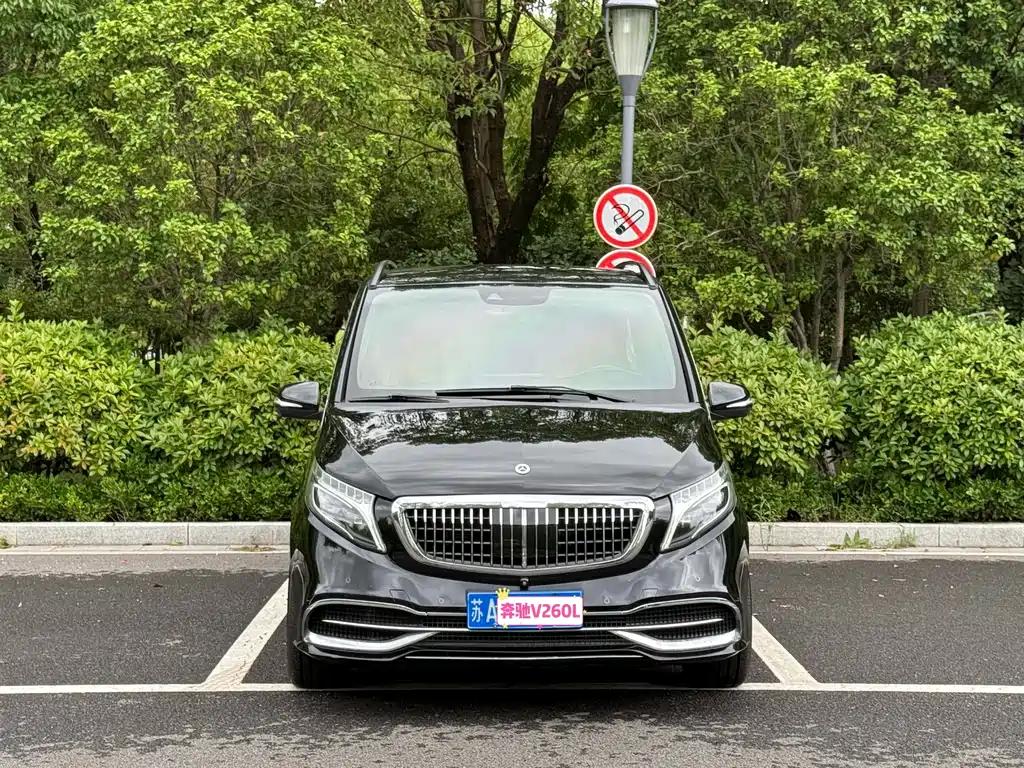 Mercedes-Benz V-Class 2021 — фото 1