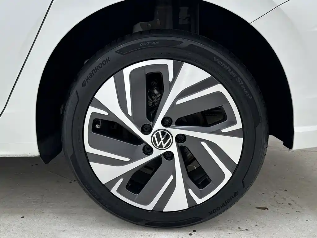 Volkswagen Bora 2022 — фото 16