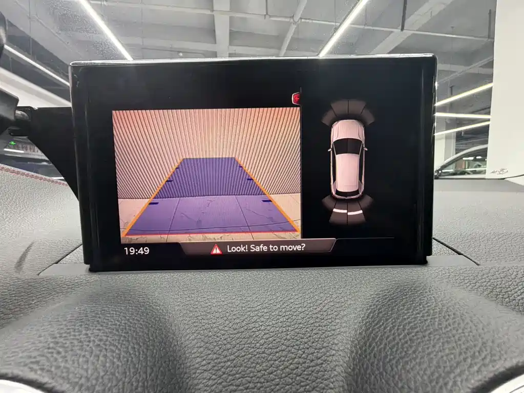 Audi Q2L 2023 — фото 18