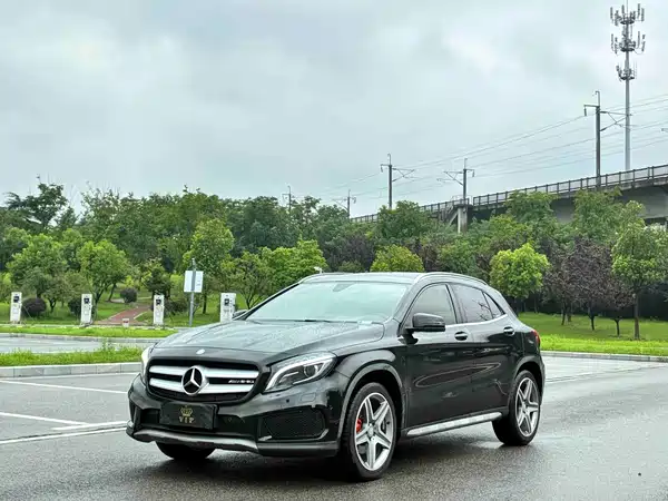 Mercedes-Benz GLA 2017