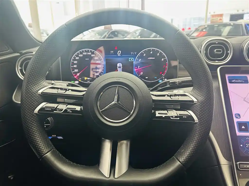 Mercedes-Benz C-Class 2023 — фото 15