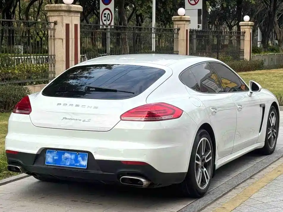 Porsche Panamera 2014