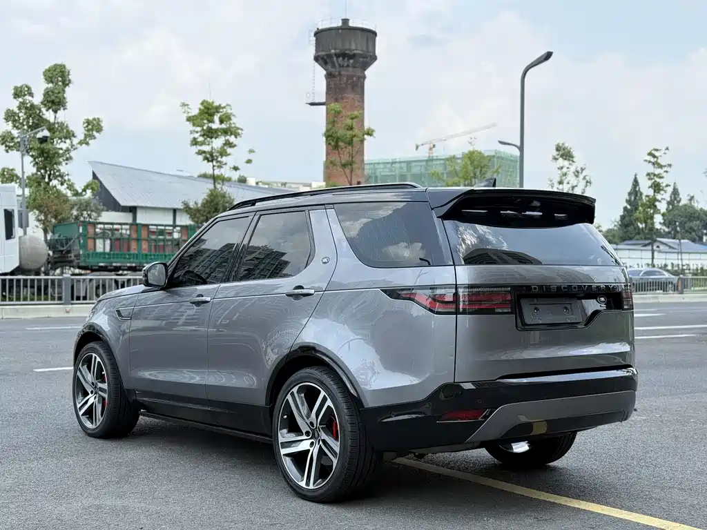 Land Rover Discovery 2021 — фото 16